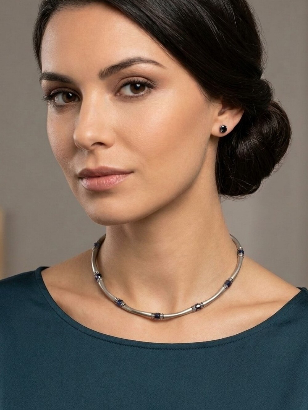 Vintage 90s Silver Tube Bar Choker Minimalist Hematite Bead Necklace